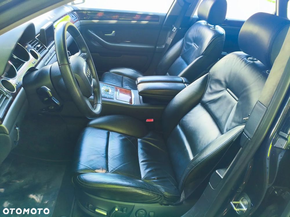 Audi A8 - 10