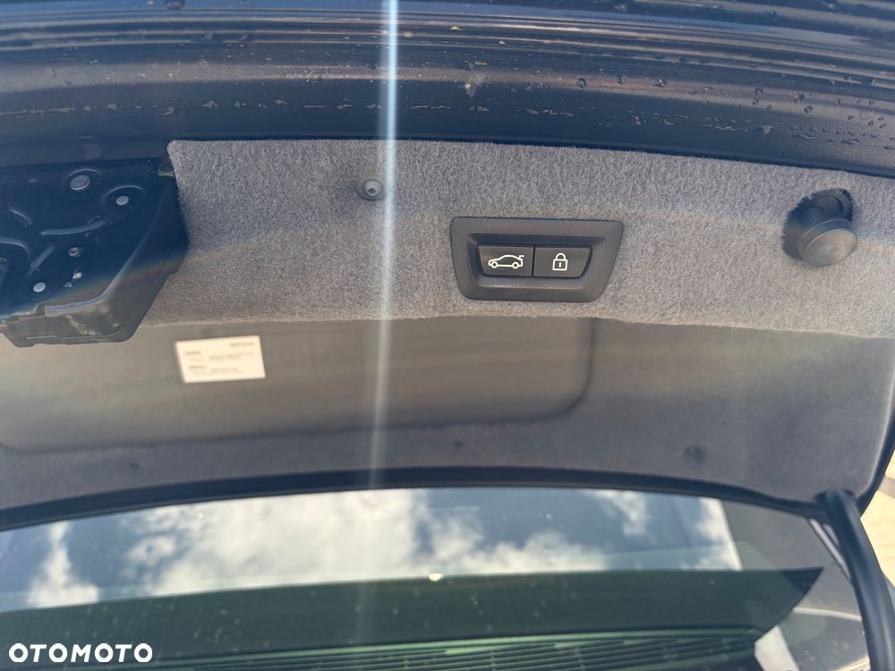 BMW Seria 7 730Ld - 33