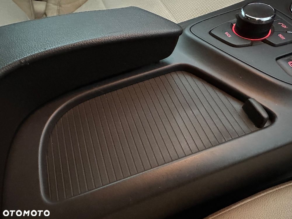 Opel Insignia 1.6 Turbo Cosmo - 28