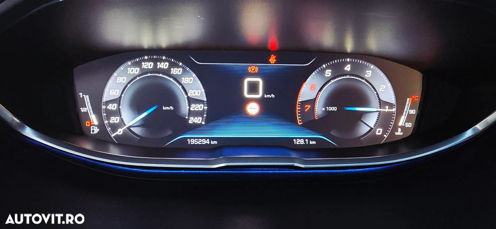 Peugeot 3008 1.2 PureTech Turbo S&S GT-Line - 20