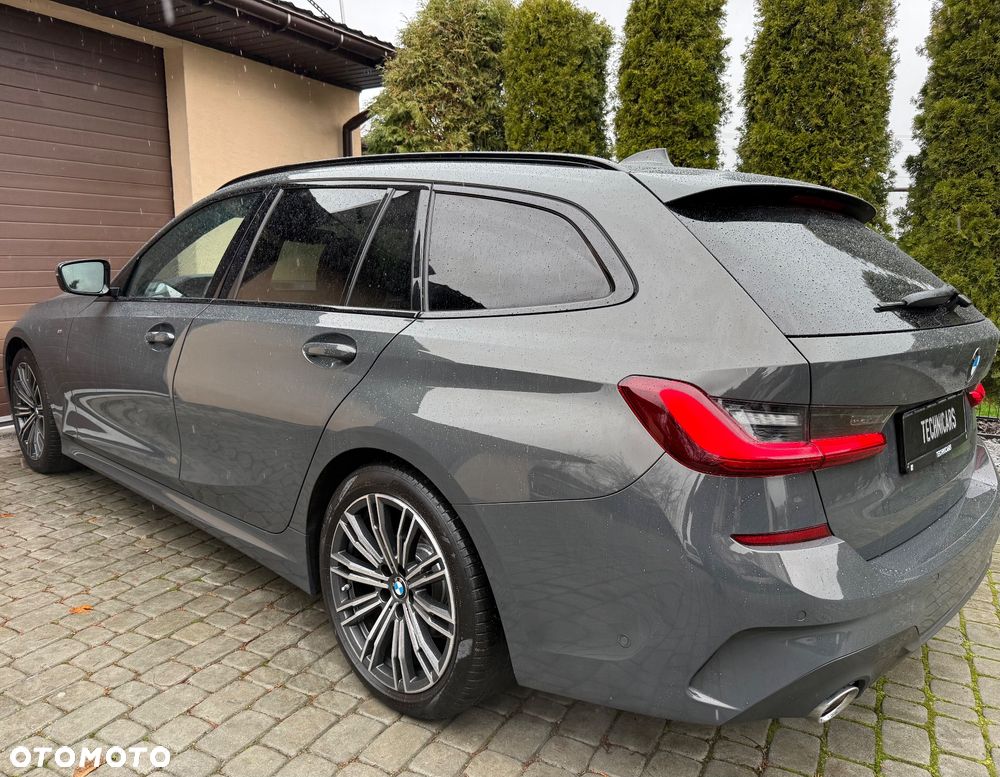 BMW Seria 3 320d M Sport - 17
