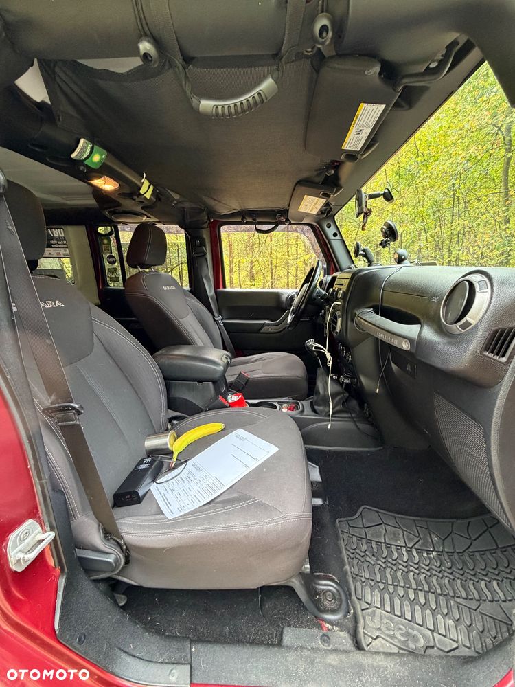 Jeep Wrangler - 33