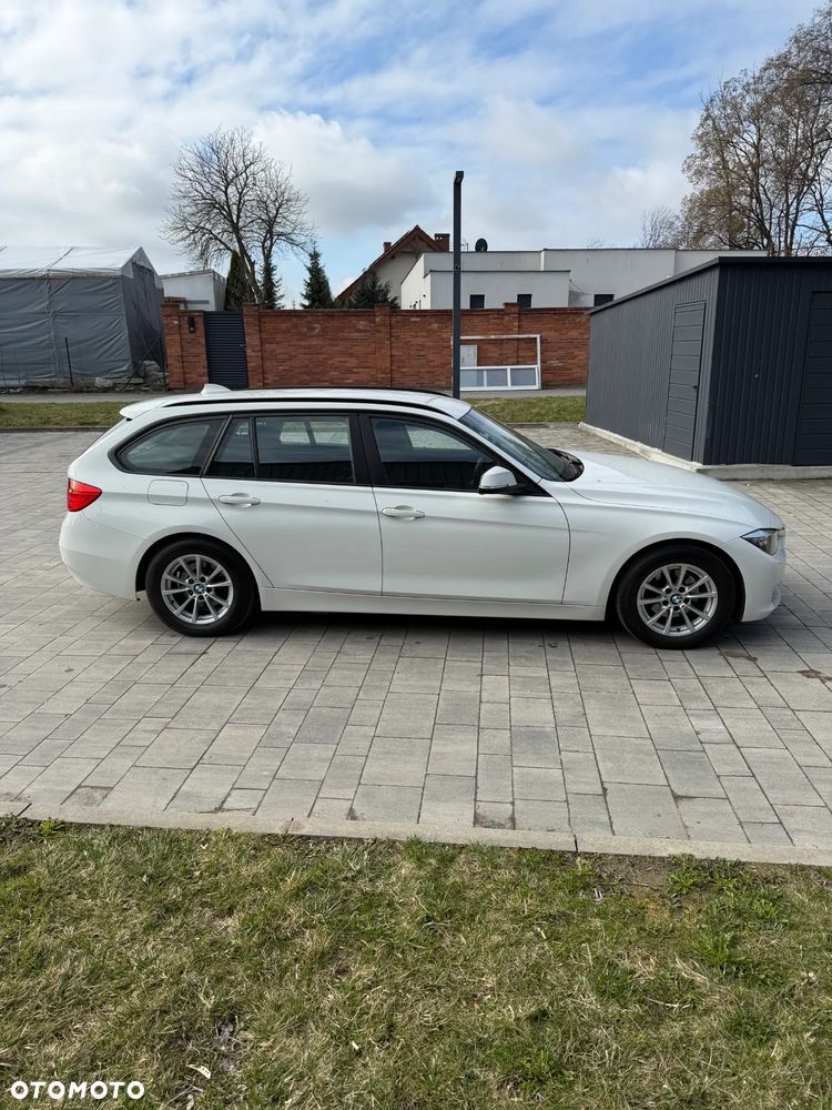 BMW Seria 3 318d - 9