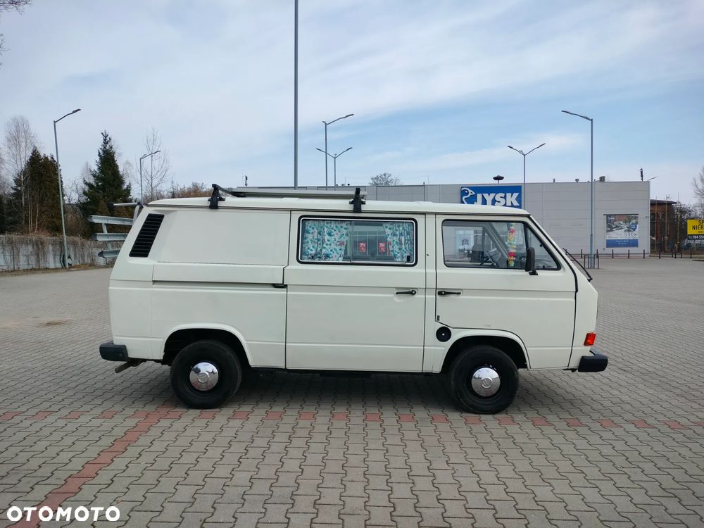 Volkswagen Transporter - 5