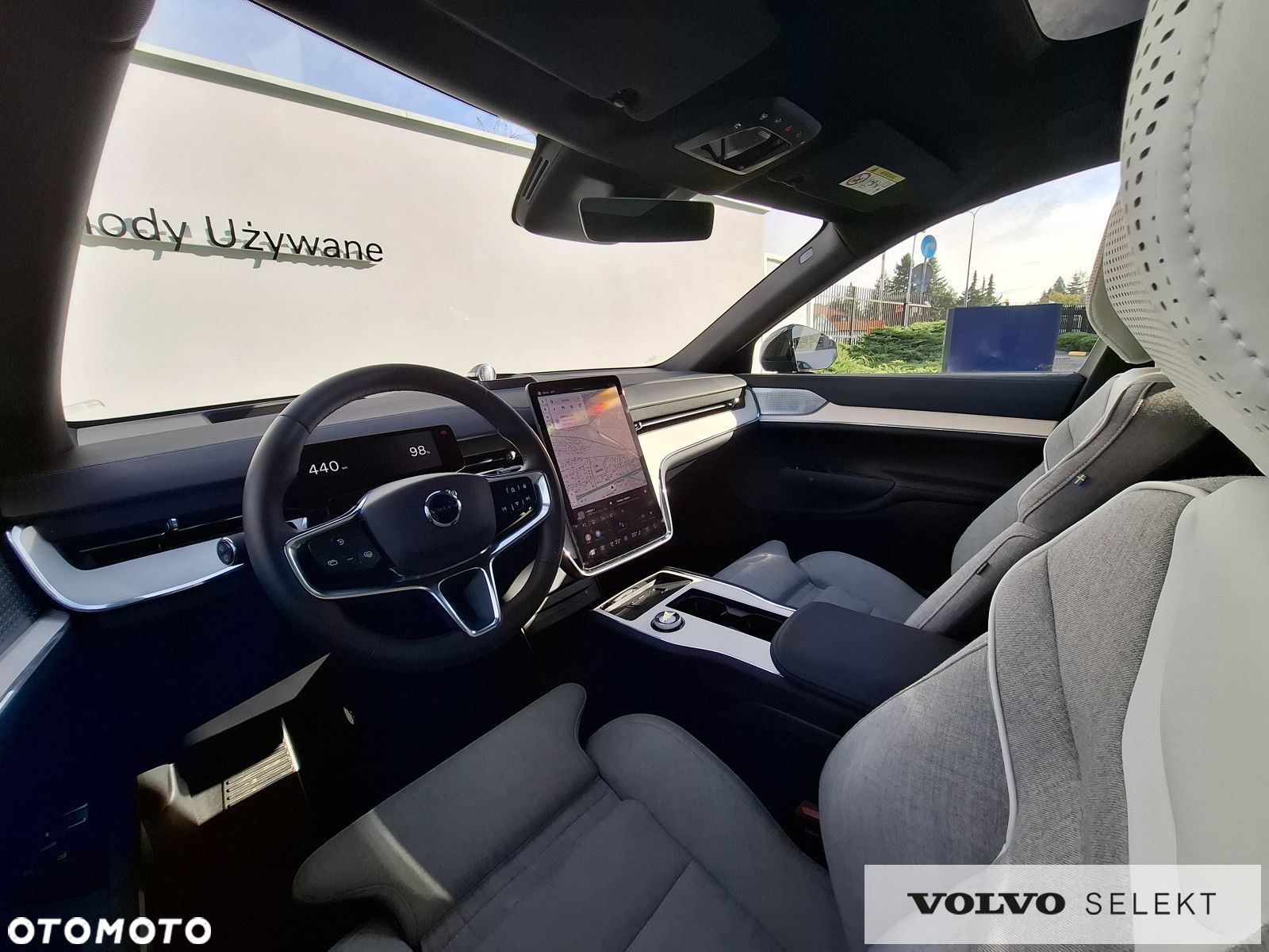 Volvo EX90 - 12