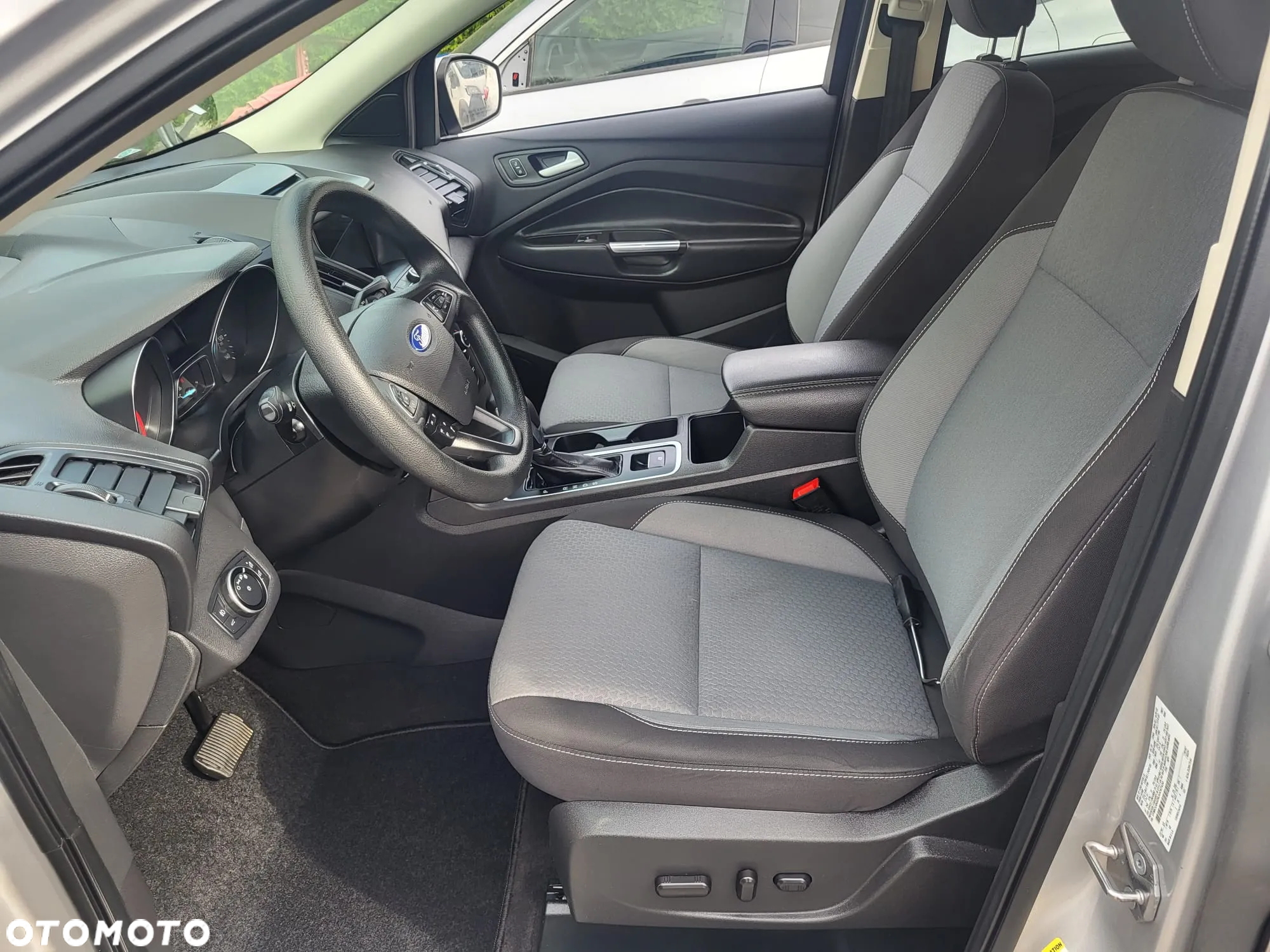 Ford Kuga - 20