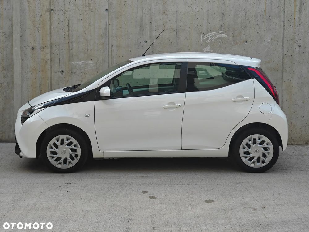 Toyota Aygo x-play - 2