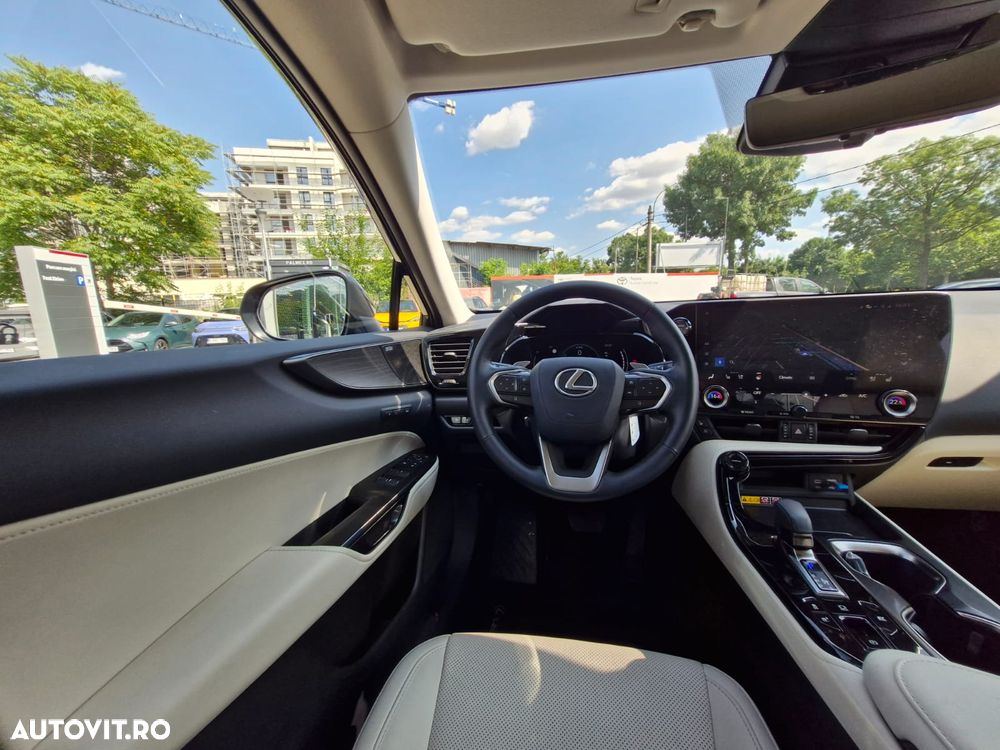 Lexus Seria NX - 23