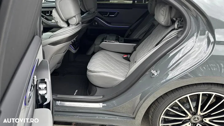 Mercedes-Benz S 500 4Matic L 9G-TRONIC - 16
