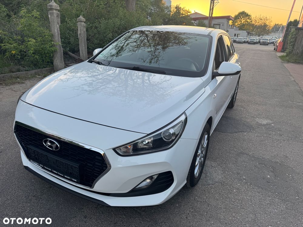Hyundai i30 1.4 Fifa World Cup Edition - 13