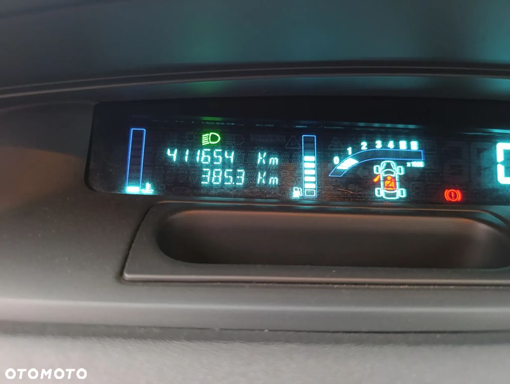 Renault Scenic 2.0 dCi Emotion - 3