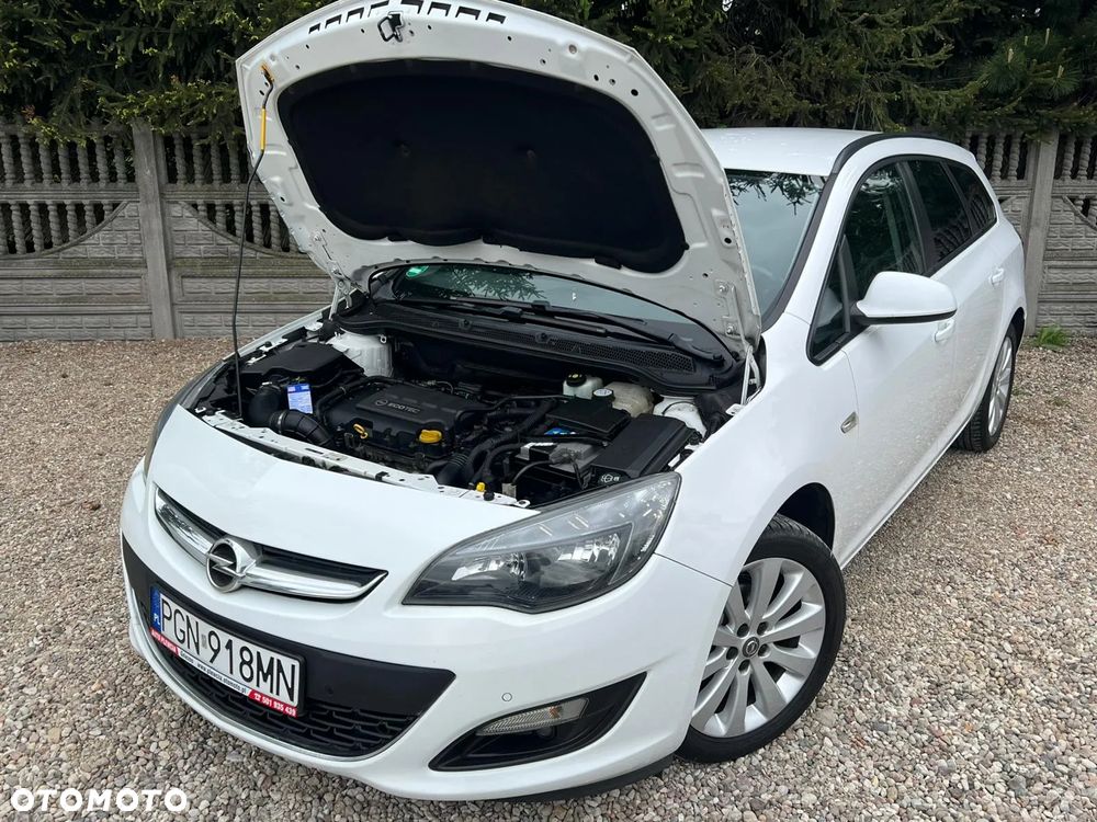 Opel Astra 1.4 Turbo - 11