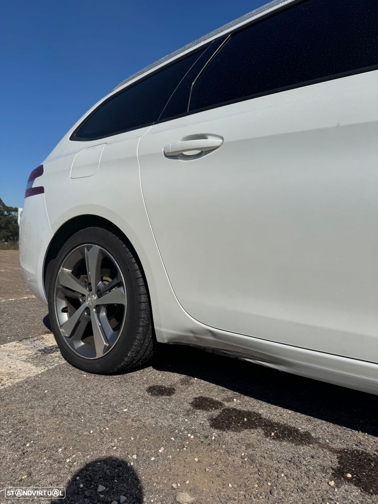 Peugeot 308 SW - 9