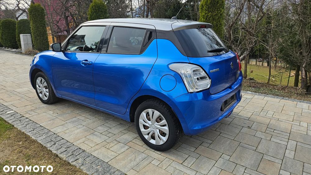 Suzuki Swift - 4