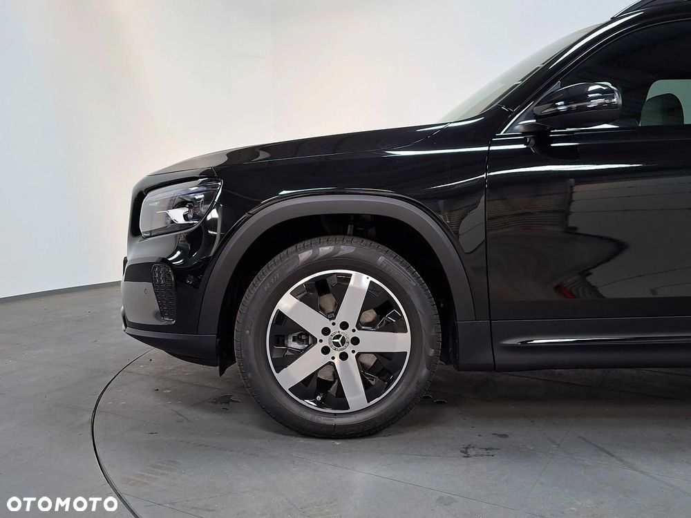 Mercedes-Benz GLB 200 7G-DCT - 6