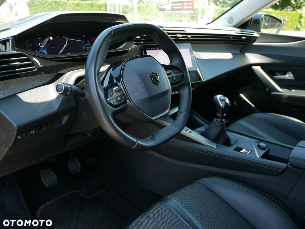 Peugeot 308 PureTech 130 Allure - 17