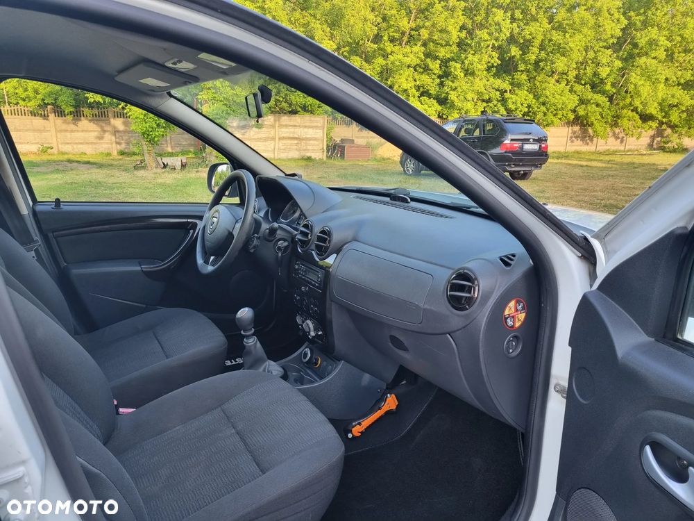 Dacia Duster 1.6 16V 105 4x4 Prestige - 28
