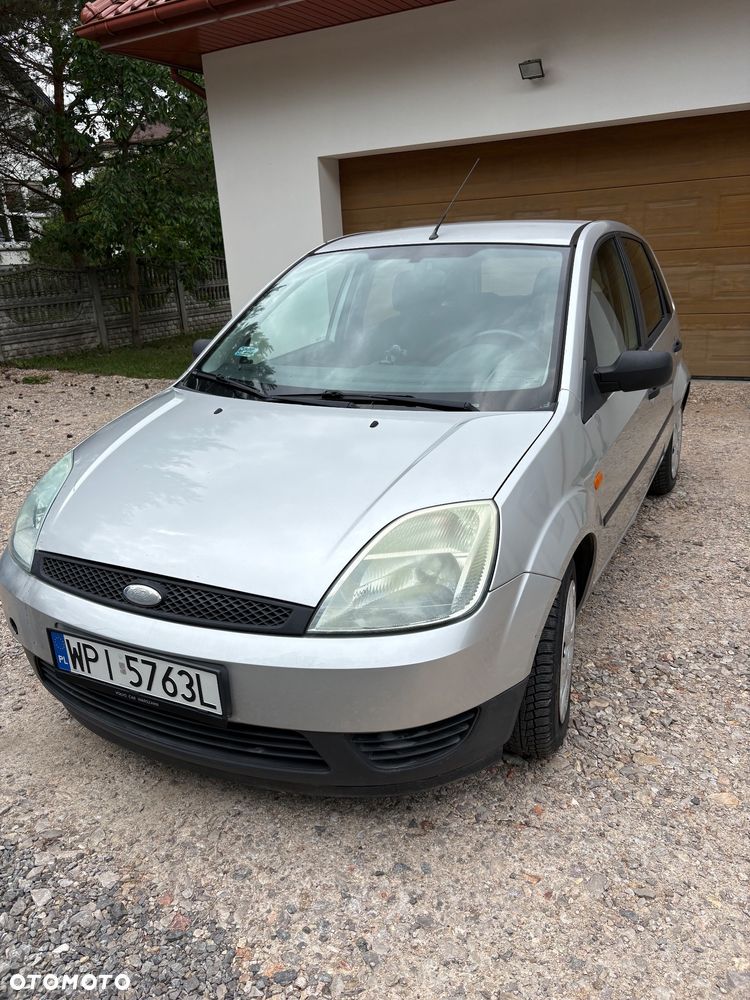 Ford Fiesta 1.3 Ambiente - 3