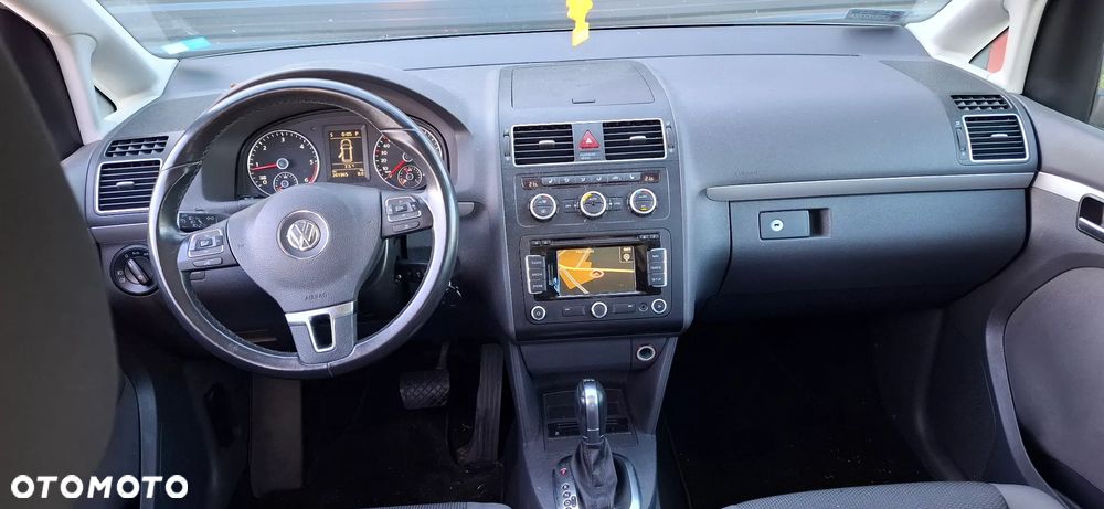 Volkswagen Touran 1.6 TDI DPF Trendline DSG - 24