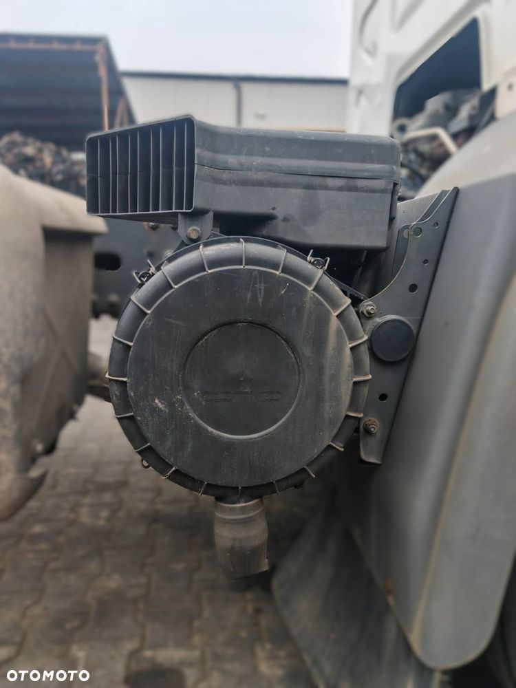 OBUDOWA FILTRA POWIETRZA DAF LF EURO 6 - 1