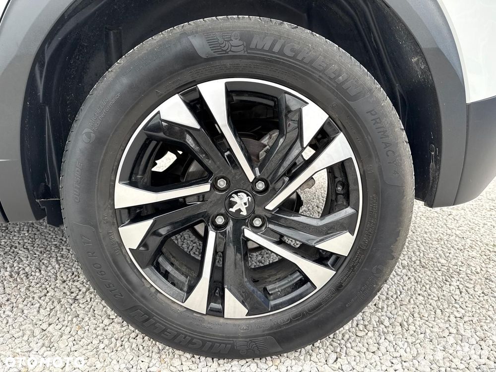 Peugeot 2008 1.2 PureTech GT S&S EAT8 - 11