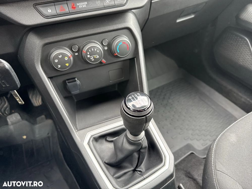 Dacia Logan TCe 90 MT5 Essential - 22