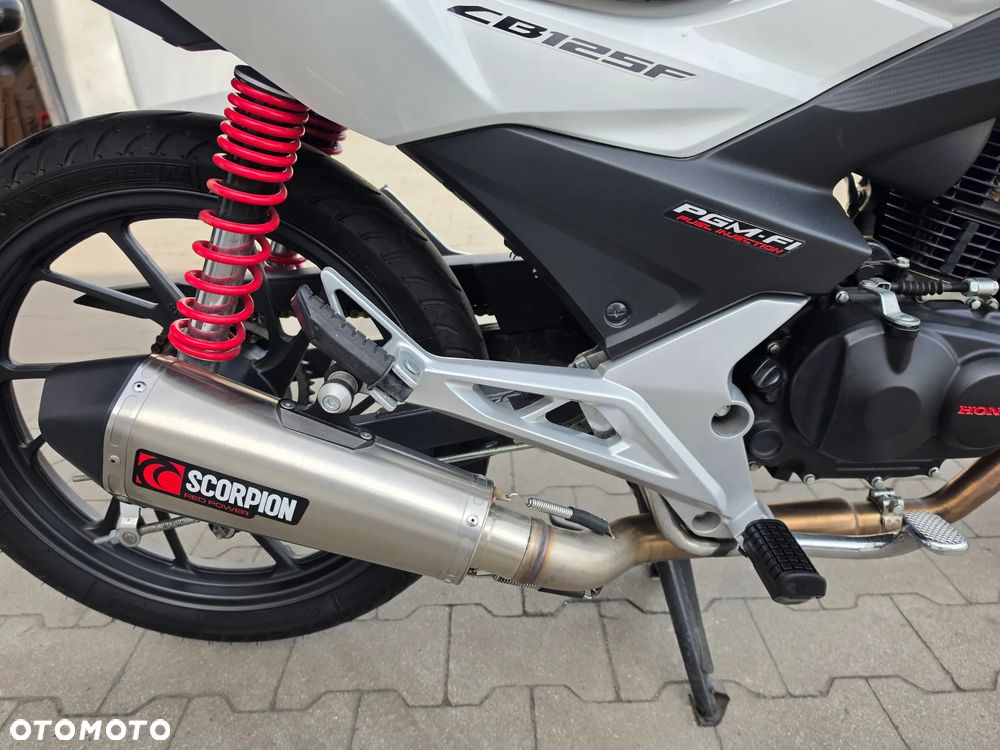Honda CB - 23