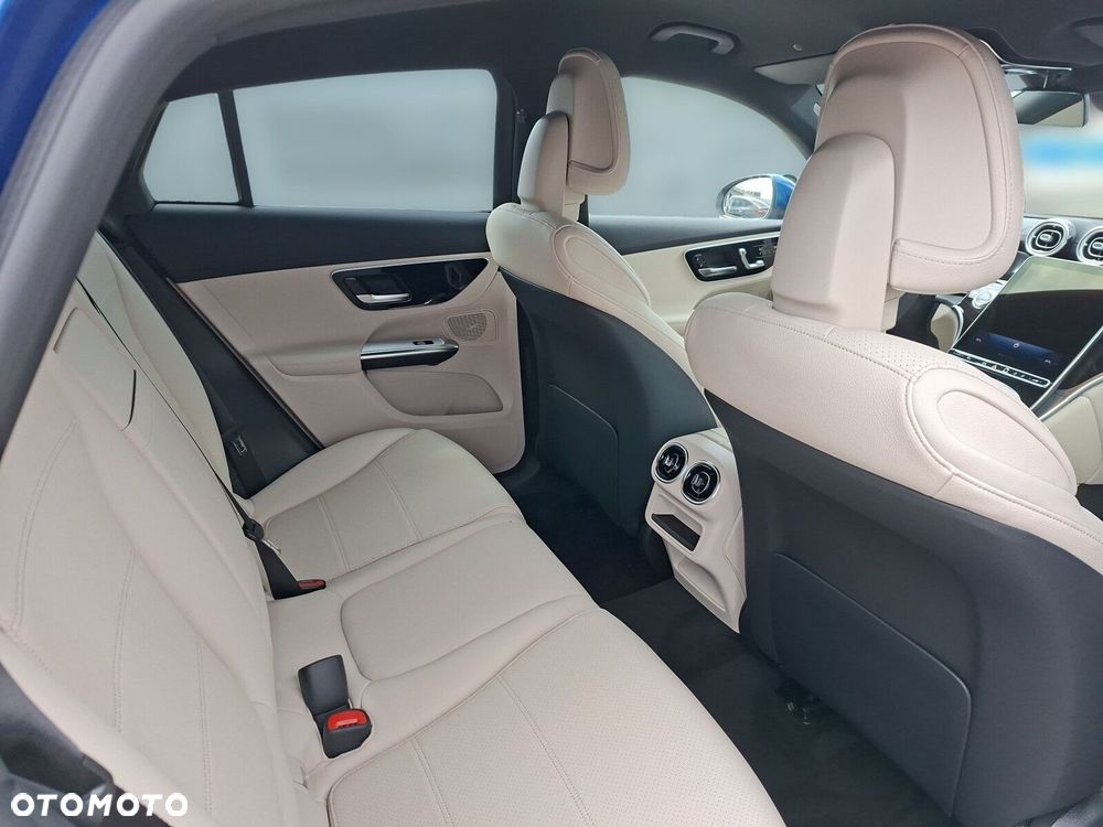 Mercedes-Benz GLC - 15