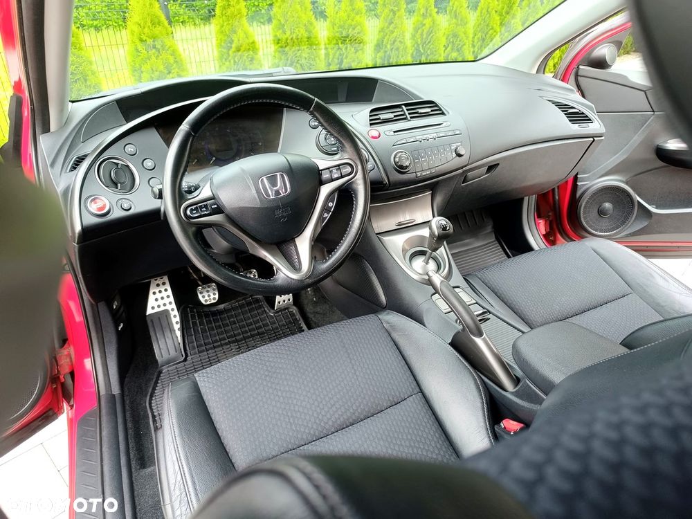 Honda Civic 1.8 Sport - 10