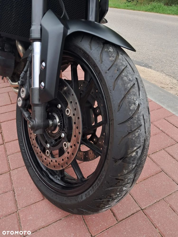 Yamaha MT - 13