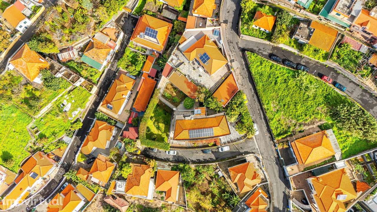 Moradia T4 Pedra Sina com Vista Panorâmica sobre o Funchal e o Mar |92 - Grande imagem: 5/11