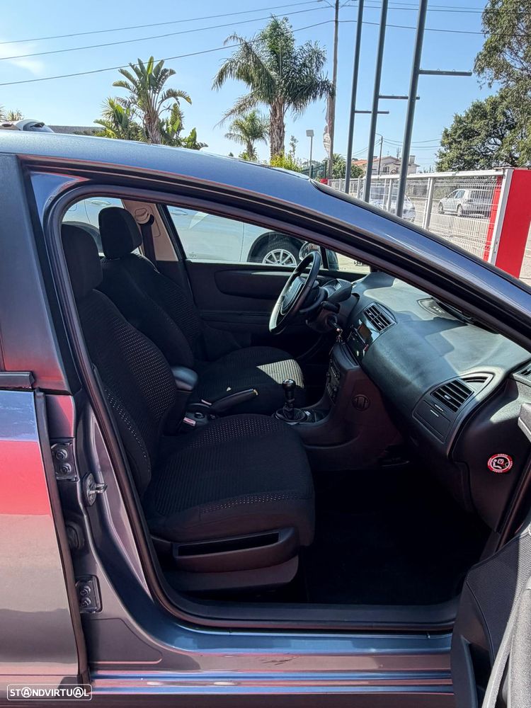 Citroën C4 1.6 HDi VTR Pack - 25