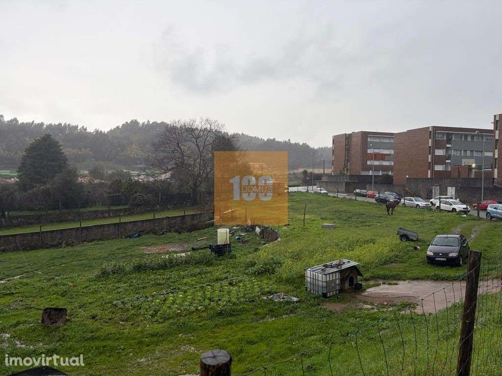 Terreno para construção em Águas Santas - Grande imagem: 2/16
