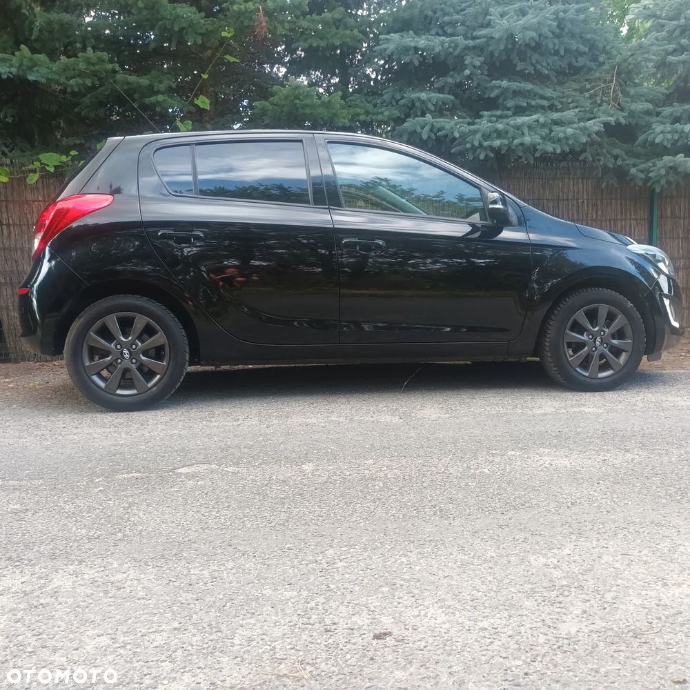 Hyundai i20 1.2 Intro Edition - 37