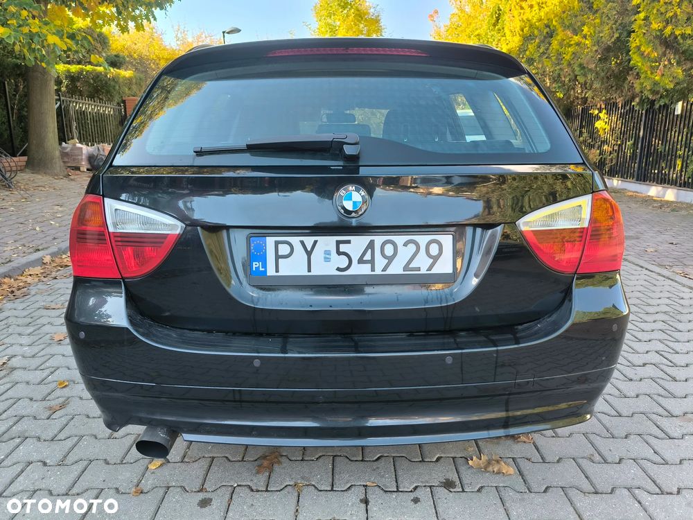 BMW Seria 3 318i - 13