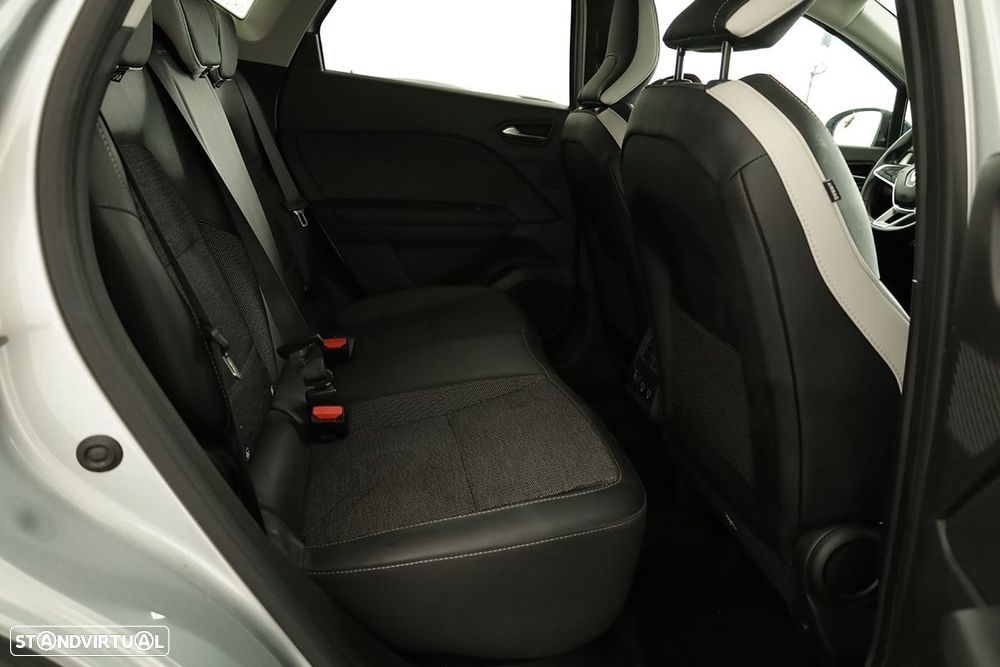 Renault Captur 1.0 TCe Techno Bi-Fuel - 23