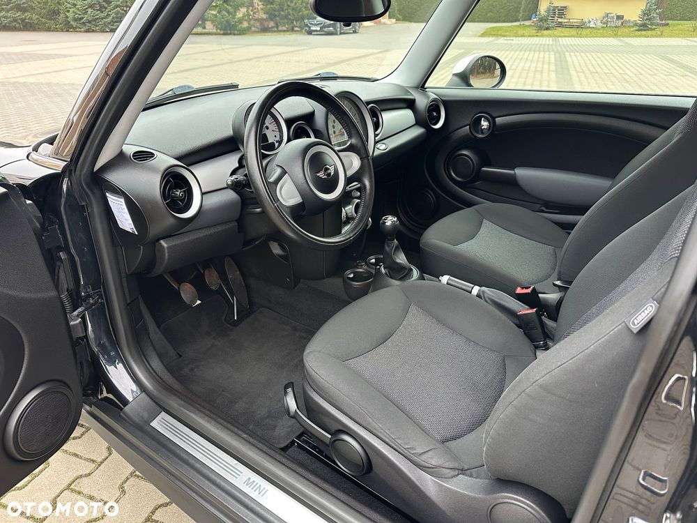 MINI Cooper 50 Camden - 16