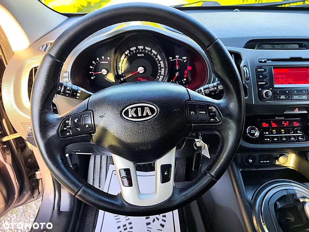 Kia Sportage 2.0 CRDI 4WD Dream-Team Edition - 12