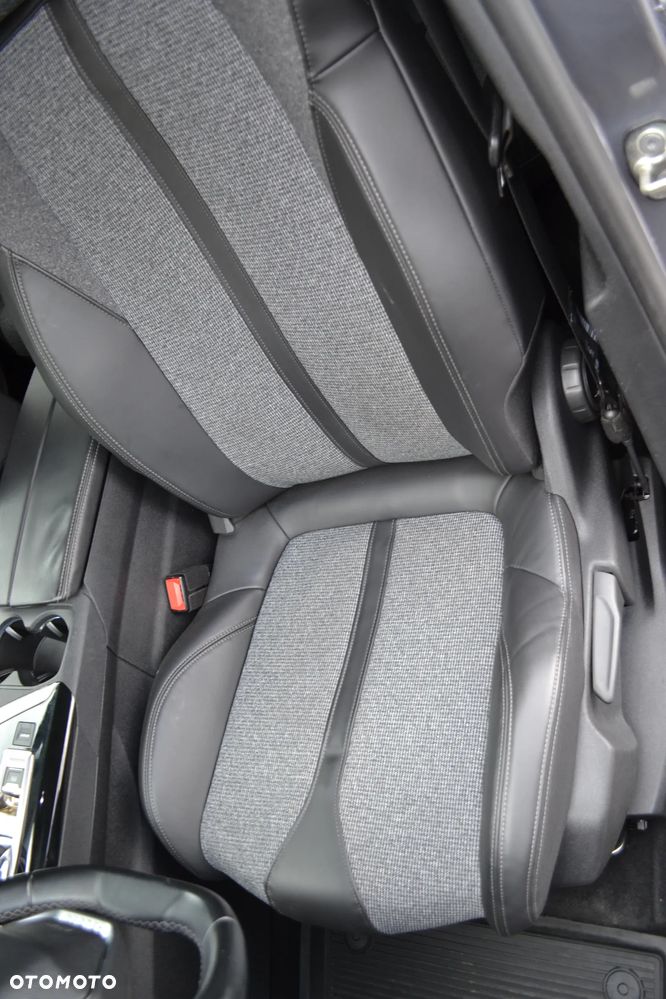 Peugeot 3008 - 23