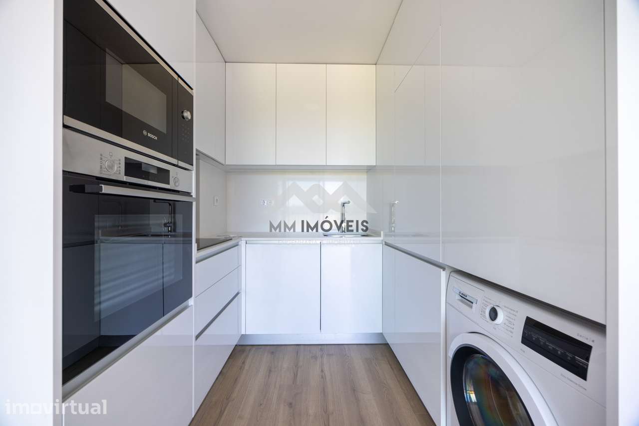 Apartamento T1 Novo |  Polo Universitário  | S. João | Varanda | Garag - Grande imagem: 4/27