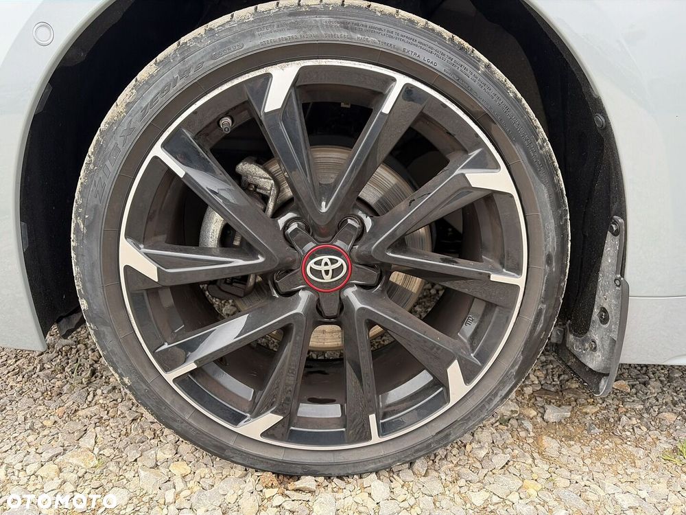 Toyota Corolla 2.0 Hybrid GR Sport - 18