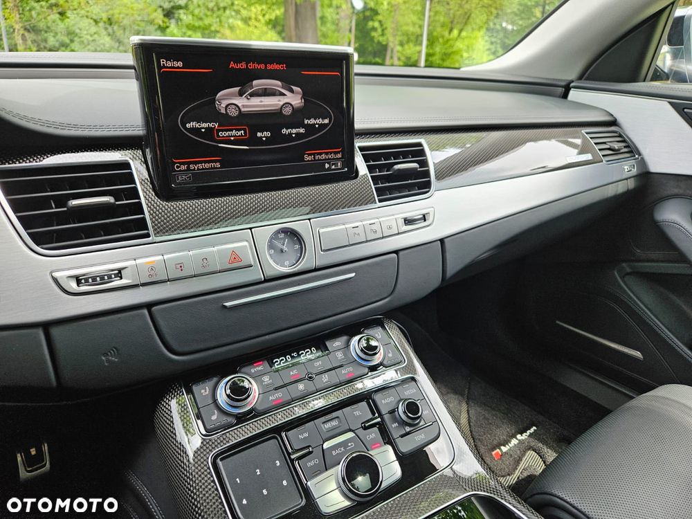 Audi S8 - 14