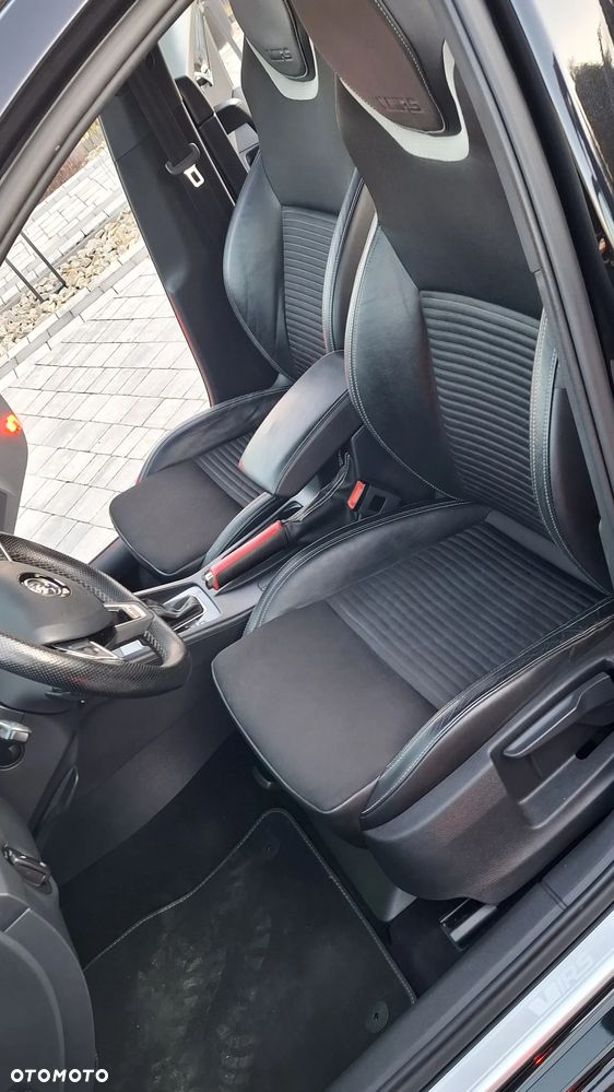 Skoda Octavia 2.0 TDI (Green tec) DSG RS - 20