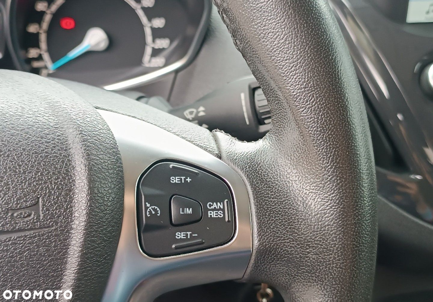 Ford Tourneo Courier - 33