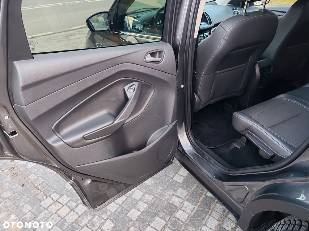 Ford Kuga 2.0 TDCi AWD Titanium - 29
