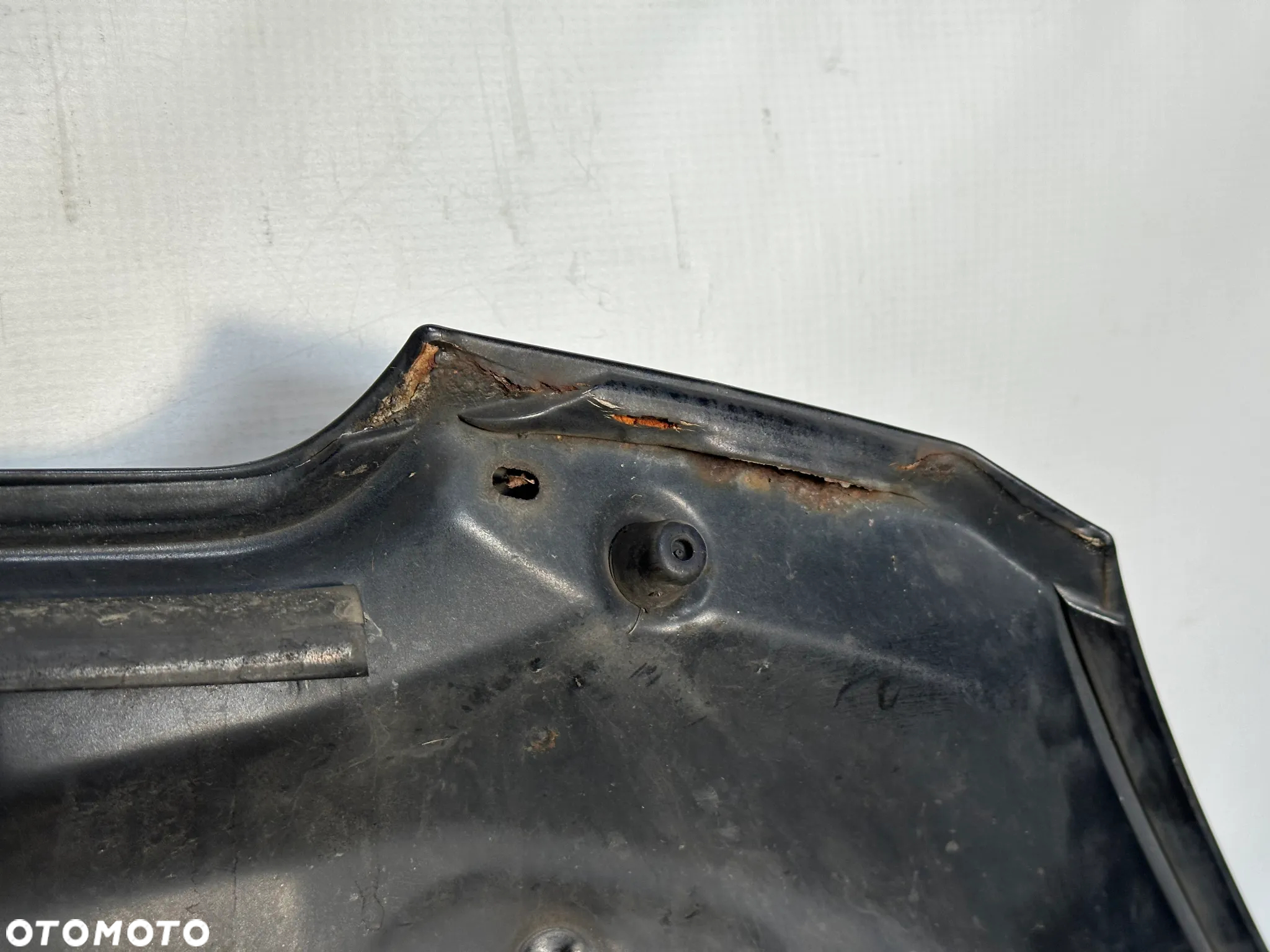 MASKA KIA CEED 06-09  1K - 6