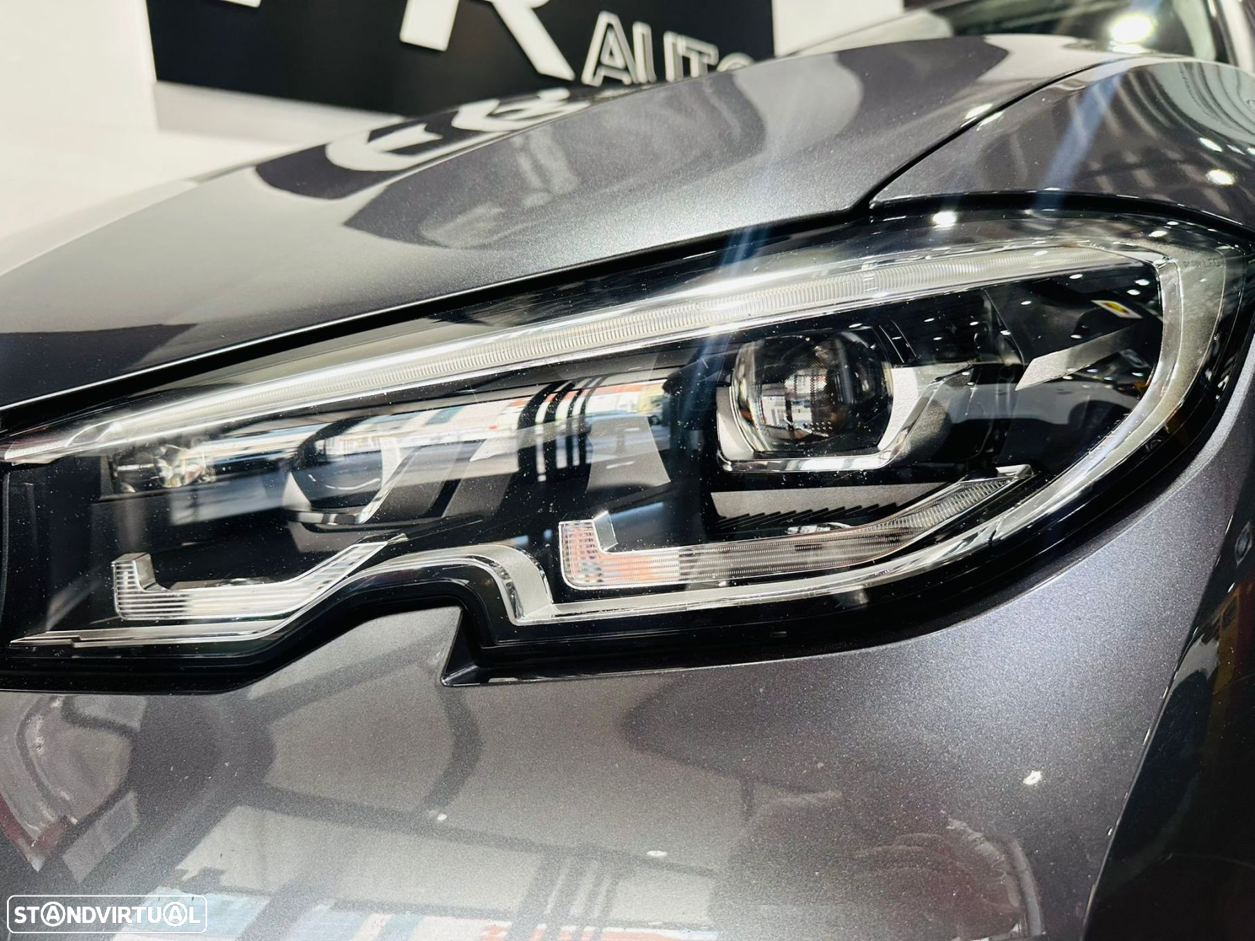 BMW 318 d Touring Auto - 22