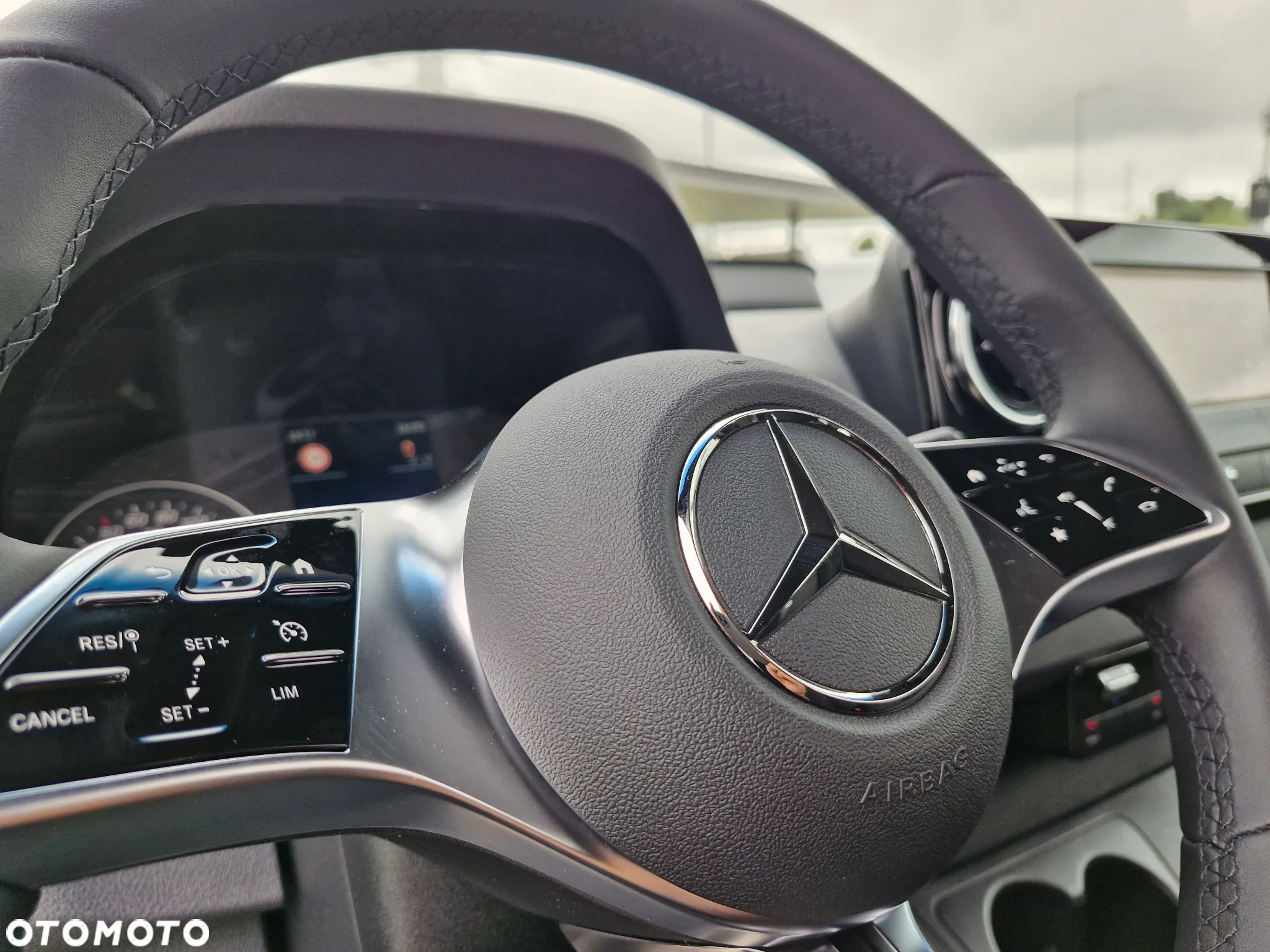 Mercedes-Benz Sprinter - 23