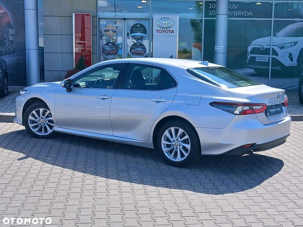 Toyota Camry 2.5 Hybrid Comfort CVT - 4
