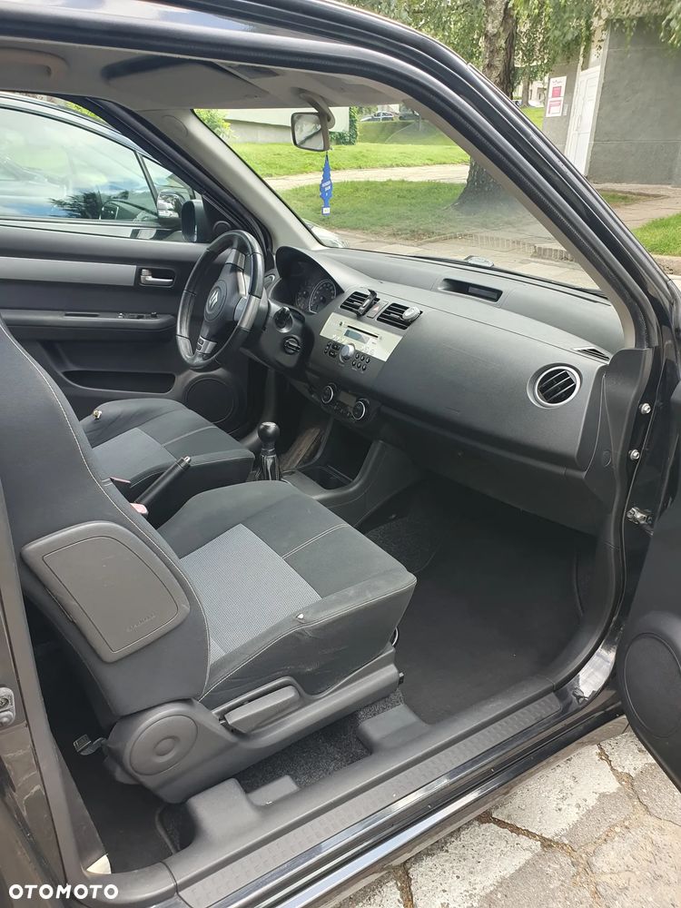 Suzuki Swift 1.3 GS - 11